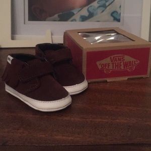 Vans crib shoes